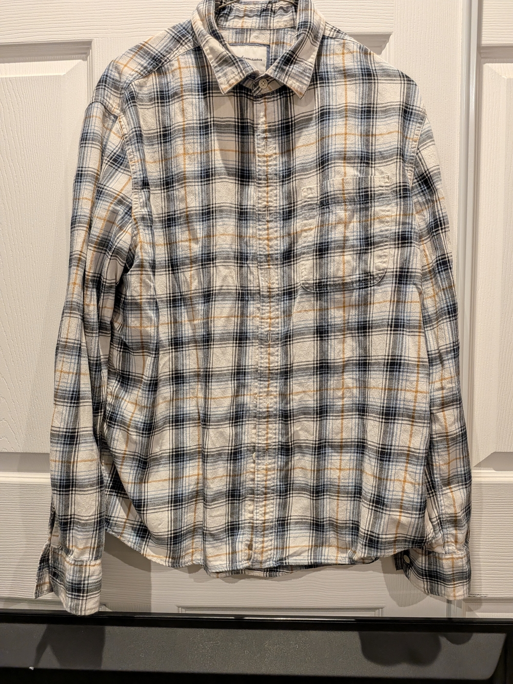 American Eagle Super Soft Plaid Button-Down Shirt - White, Blue & Yellow  Best M